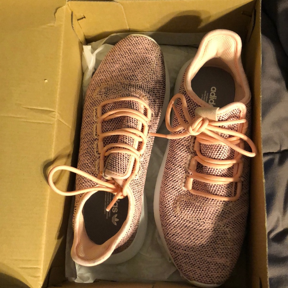 Addis’s Tubular Shadow - Picture 2 of 5